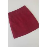 دامن کوتاه لنا