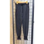 شلوار‌ راه راه دمپاکش