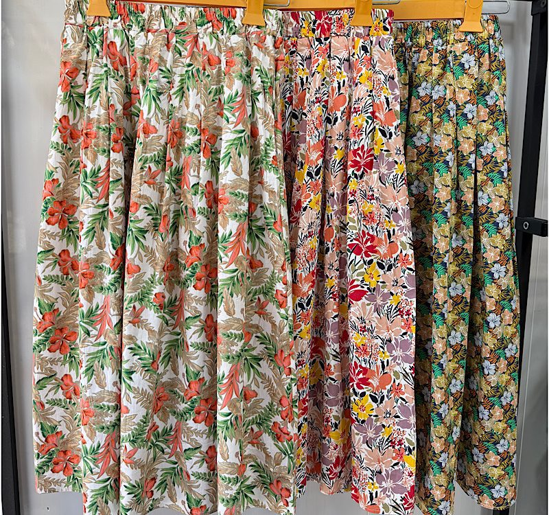 دامن گلدار آلدی