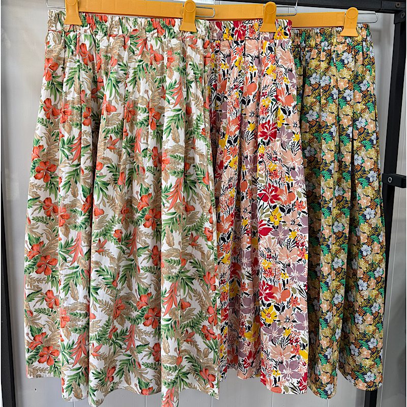 دامن گلدار آلدی