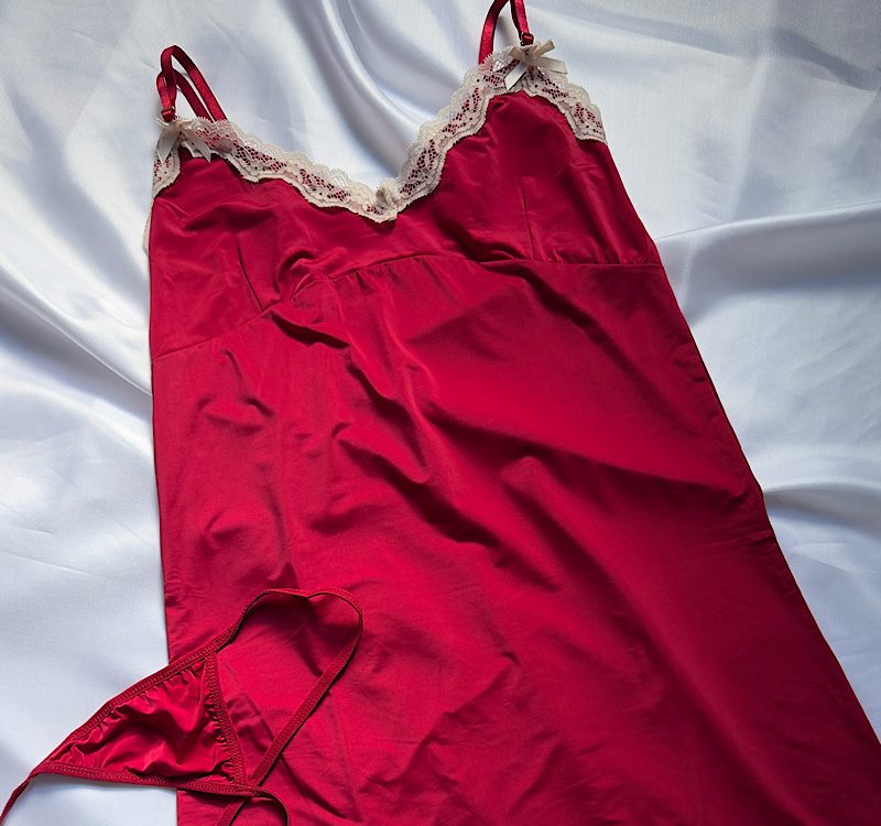 لباس خواب رزا